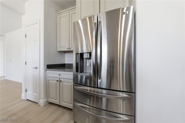 956 Via Canale Drive, Henderson, NV 89011