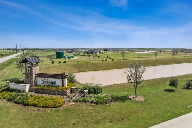 2005 Whispering Oaks Lane, Waller, TX 77484