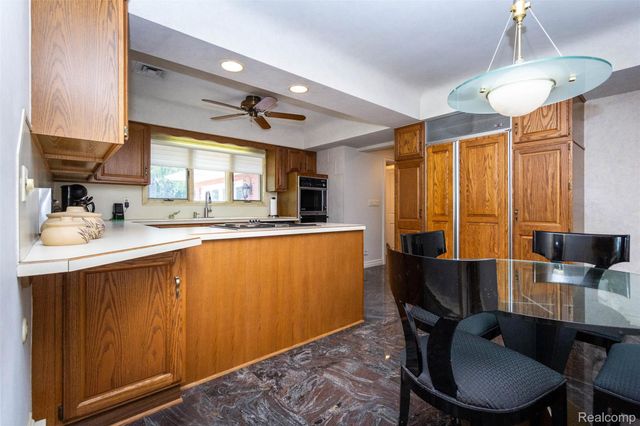 15703 Pleasant Avenue, Allen Park, MI 48101