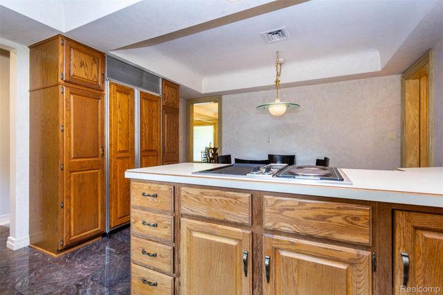 15703 Pleasant Avenue, Allen Park, MI 48101