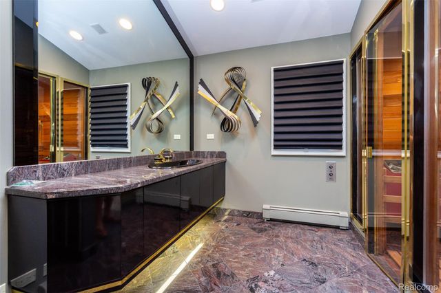 15703 Pleasant Avenue, Allen Park, MI 48101