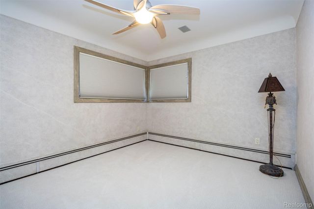 15703 Pleasant Avenue, Allen Park, MI 48101