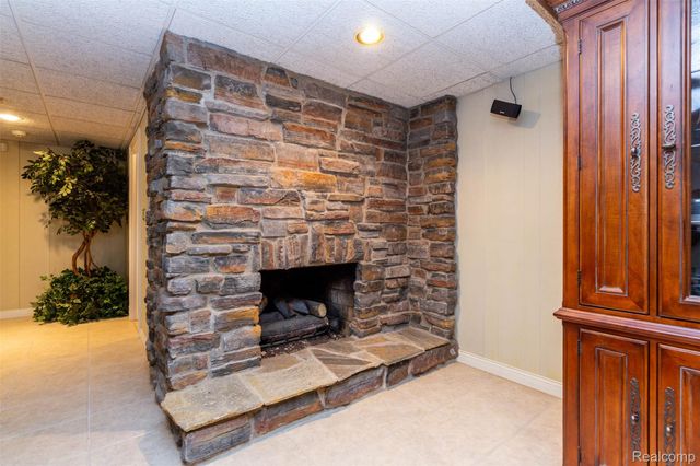 15703 Pleasant Avenue, Allen Park, MI 48101