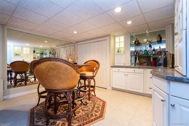 15703 Pleasant Avenue, Allen Park, MI 48101