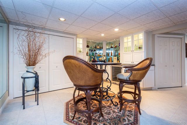 15703 Pleasant Avenue, Allen Park, MI 48101