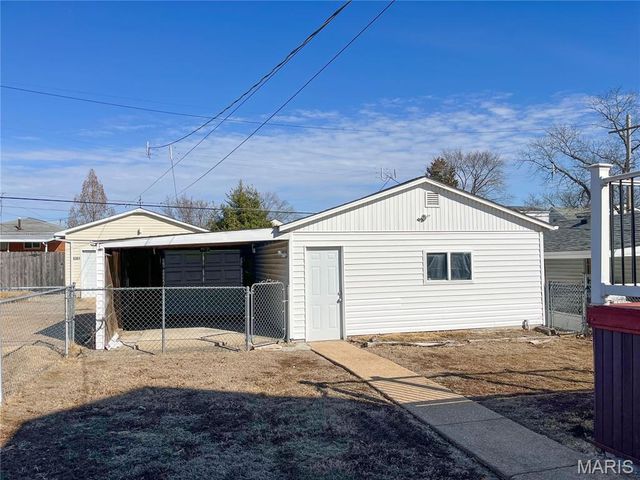 6301 Marquette Avenue, St Louis, MO 63139