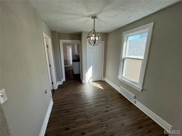 6301 Marquette Avenue, St Louis, MO 63139