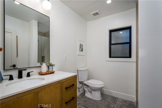 223 Howland Canal, Venice, CA 90291