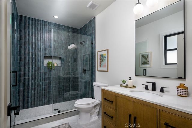 223 Howland Canal, Venice, CA 90291