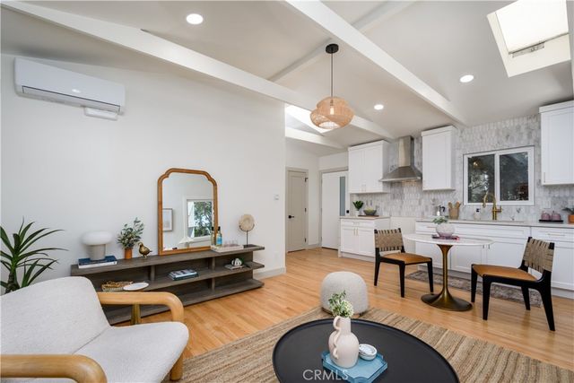 223 Howland Canal, Venice, CA 90291