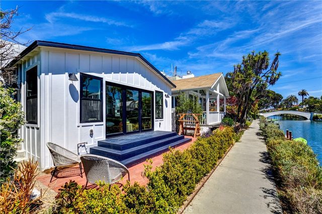 223 Howland Canal, Venice, CA 90291