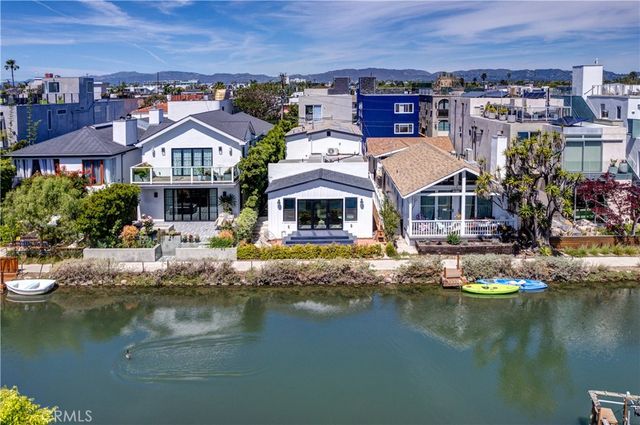 223 Howland Canal, Venice, CA 90291