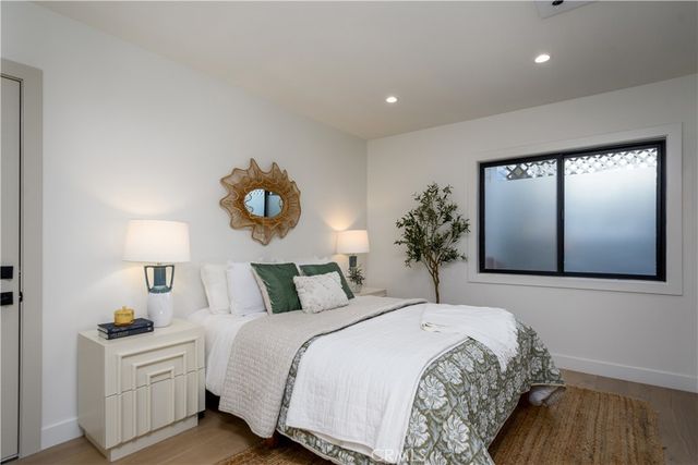 223 Howland Canal, Venice, CA 90291