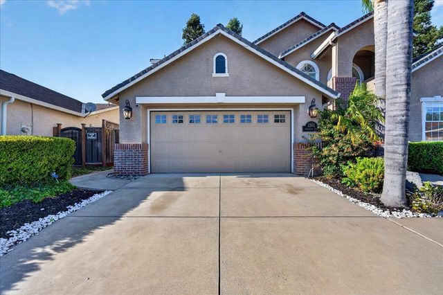 1301 Peregrine Drive, Gilroy, CA 95020