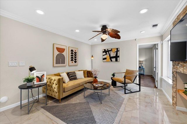 1301 Peregrine Drive, Gilroy, CA 95020