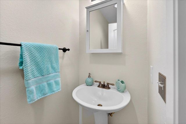 1301 Peregrine Drive, Gilroy, CA 95020