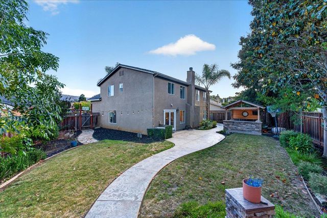 1301 Peregrine Drive, Gilroy, CA 95020