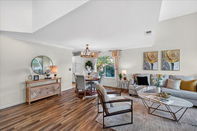 1301 Peregrine Drive, Gilroy, CA 95020