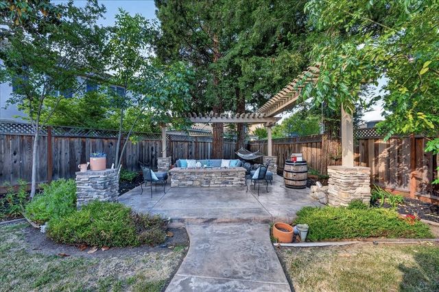1301 Peregrine Drive, Gilroy, CA 95020