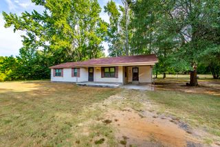 1375 Robin Rd, Jacksonville, AR 72076