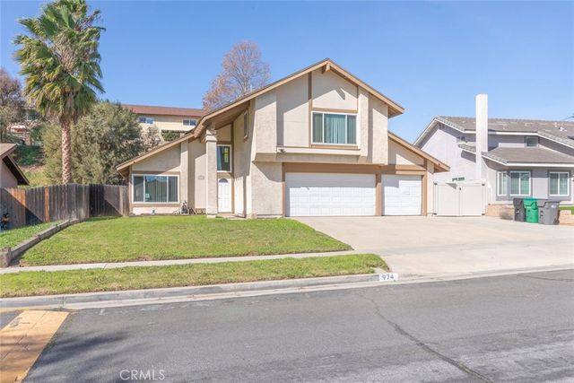 974 Nottingham, Corona, CA 92880