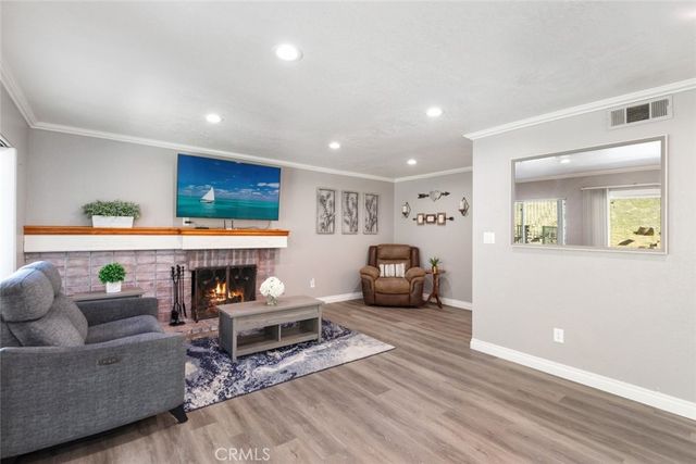 974 Nottingham, Corona, CA 92880