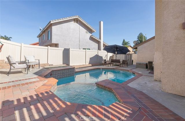 974 Nottingham, Corona, CA 92880