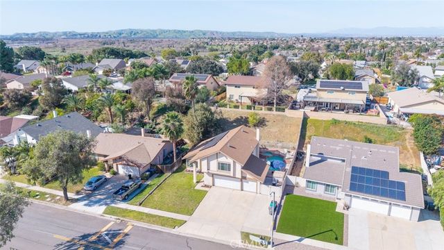 974 Nottingham, Corona, CA 92880