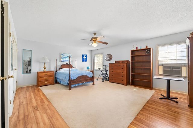 8671 PINE NEEDLE DR, Germantown, TN 38139