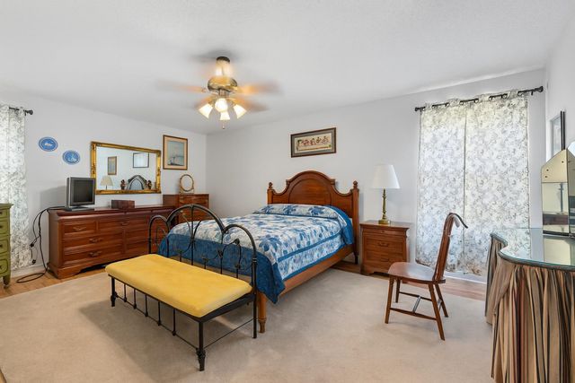 8671 PINE NEEDLE DR, Germantown, TN 38139