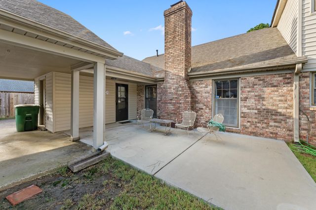 8671 PINE NEEDLE DR, Germantown, TN 38139