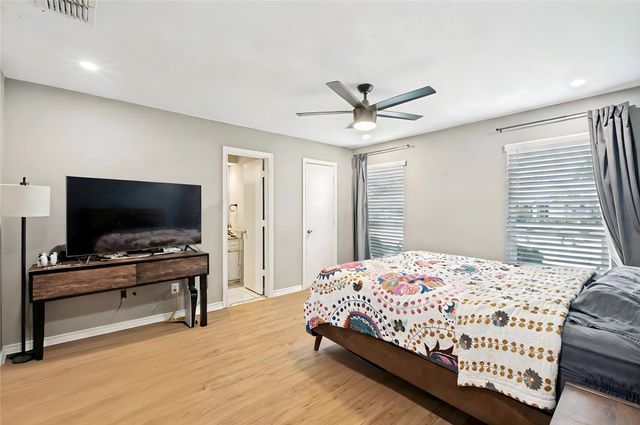 1654 Clarendon Drive, Lewisville, TX 75067
