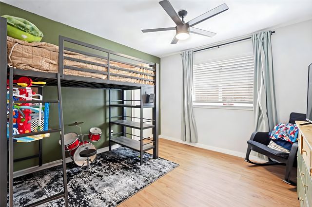 1654 Clarendon Drive, Lewisville, TX 75067
