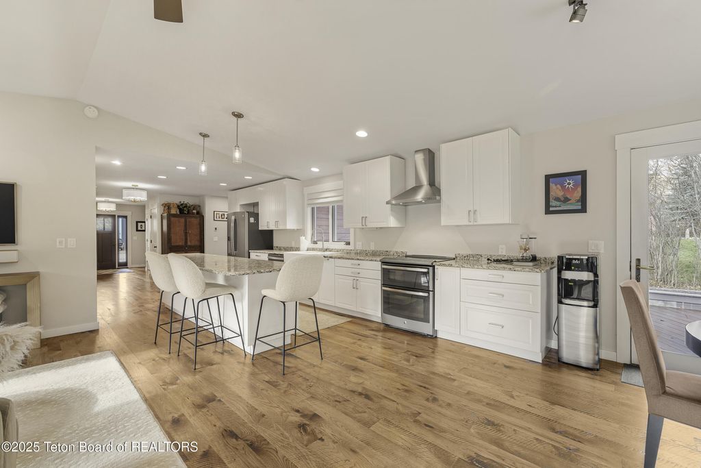 2022 HIDDEN RANCH Loop, Jackson, WY 83001 photo 10