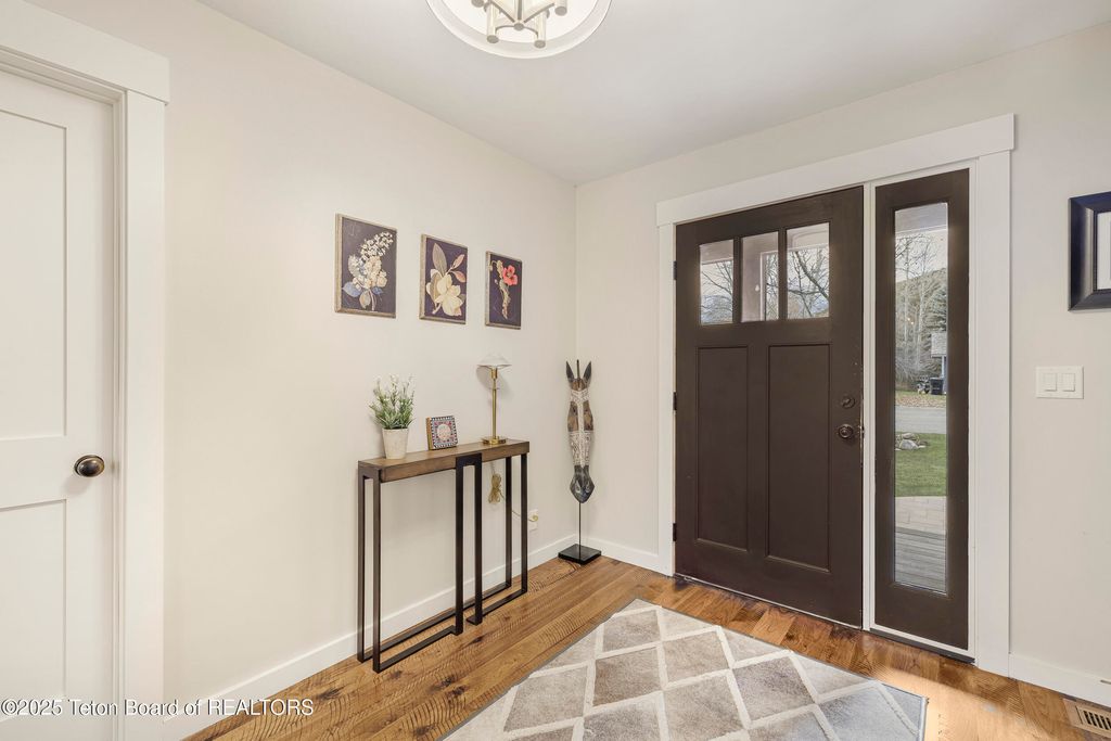 2022 HIDDEN RANCH Loop, Jackson, WY 83001 photo 5