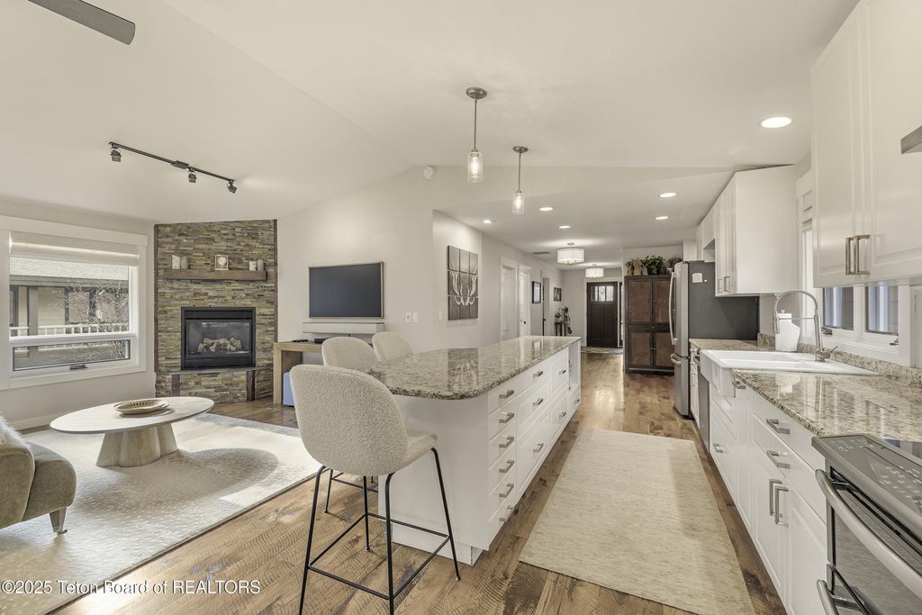 2022 HIDDEN RANCH Loop, Jackson, WY 83001 photo 9