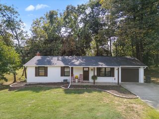 7402 W SANDALWOOD CT, Columbia, MO 65202