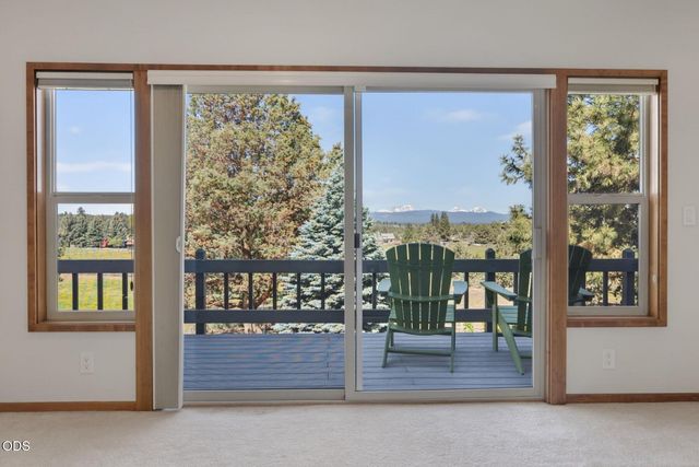 60376 Arnold Market, Bend, OR 97702