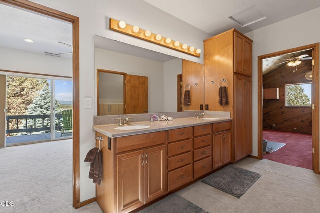 60376 Arnold Market, Bend, OR 97702
