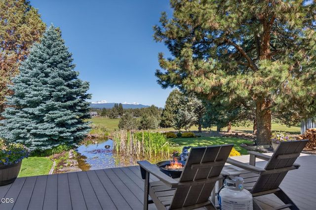 60376 Arnold Market, Bend, OR 97702