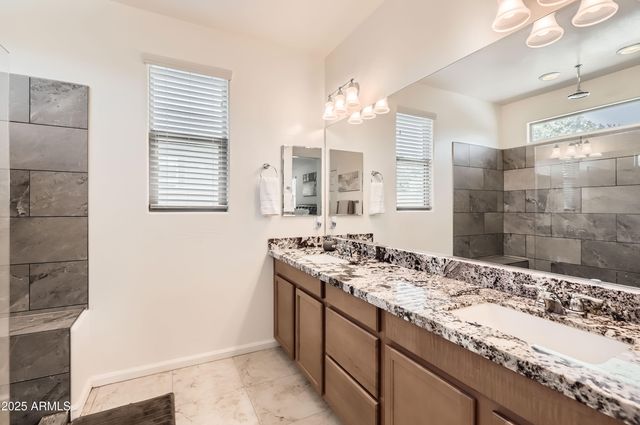 7665 W FETLOCK Trail, Peoria, AZ 85383