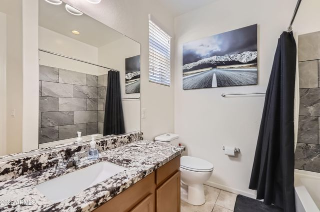 7665 W FETLOCK Trail, Peoria, AZ 85383