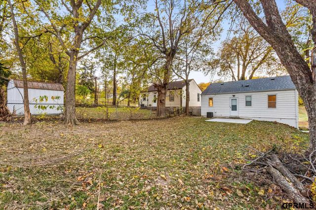 4121 N 44th Street, Omaha, NE 68111