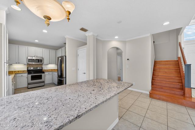914 Sierra Place NE, Palm Bay, FL 32907