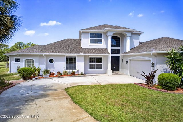 914 Sierra Place NE, Palm Bay, FL 32907