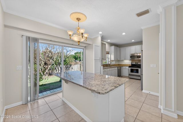 914 Sierra Place NE, Palm Bay, FL 32907