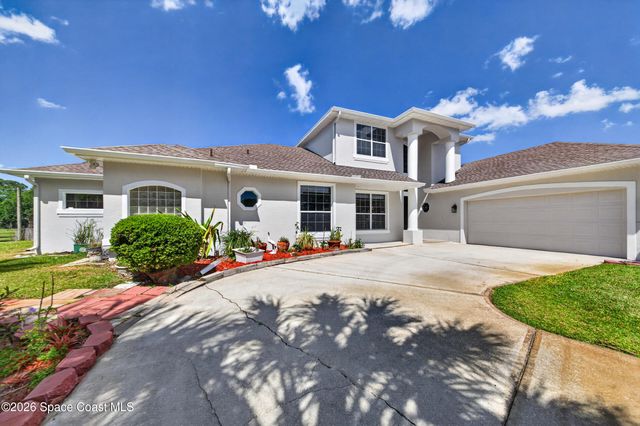 914 Sierra Place NE, Palm Bay, FL 32907