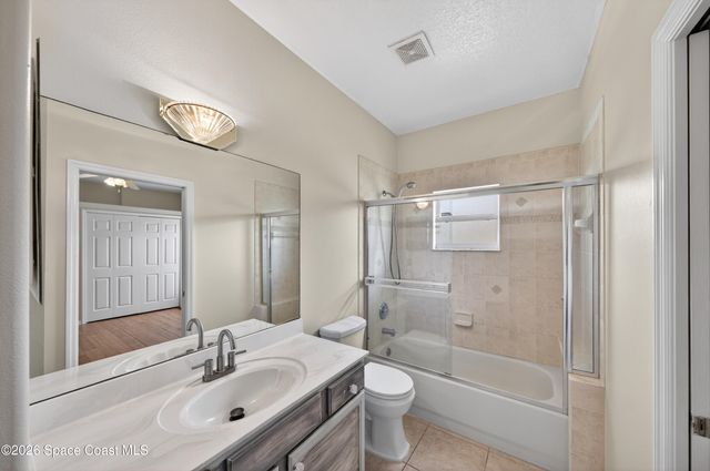 914 Sierra Place NE, Palm Bay, FL 32907