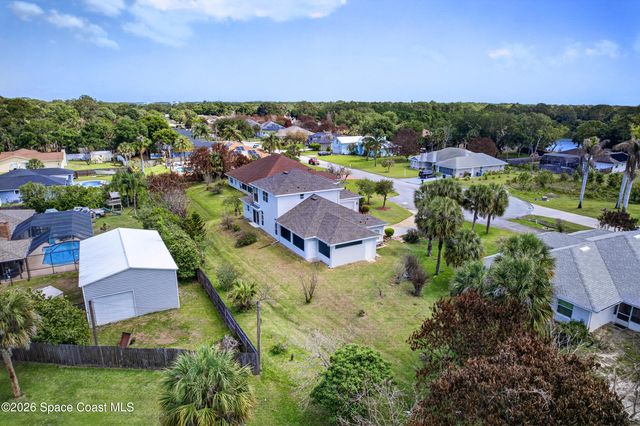 914 Sierra Place NE, Palm Bay, FL 32907