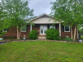 1120 Weeks Rd, Murfreesboro, TN 37127